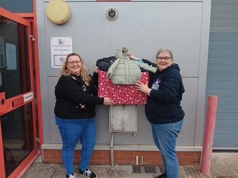 Gloucester team supports Gloucestershire bundles winter appeal